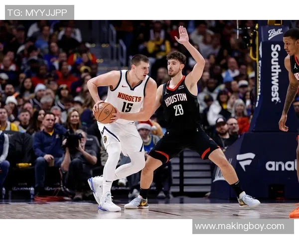 约基奇再创历史三双纪录掘金稳居西部榜首荣耀之路